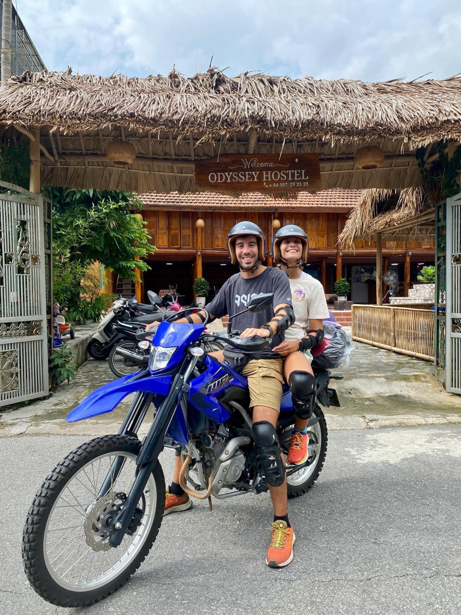 Odyssey Hostel, Tours & Motorbikes Rental Hà Giang Ngoại thất bức ảnh